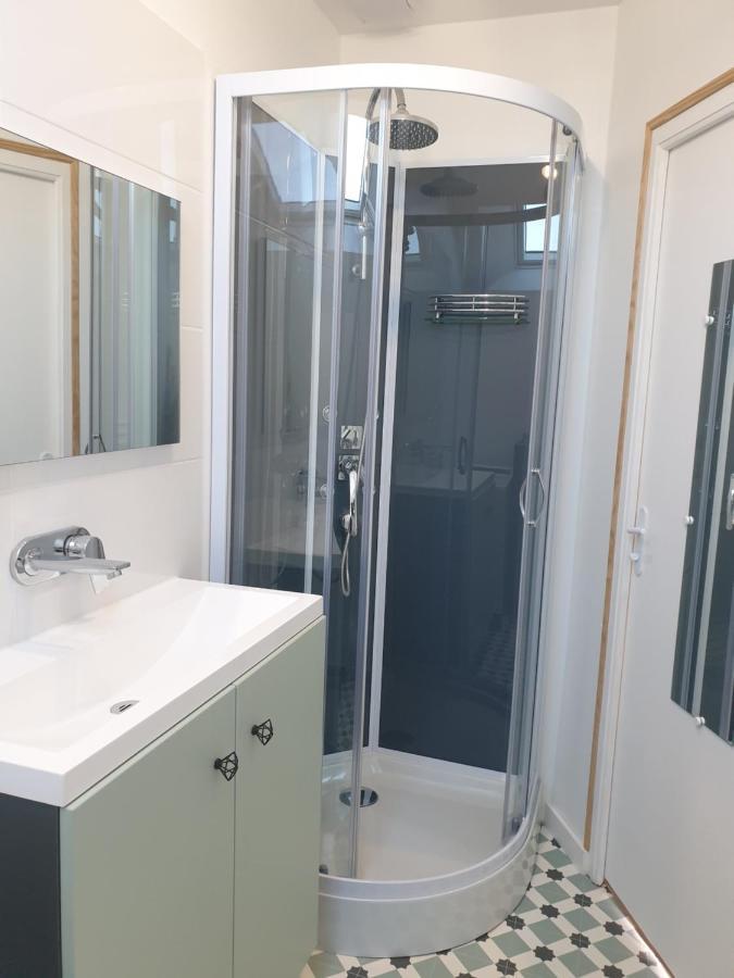 Atypique Avec Jacuzzi Ferienhaus Hillion