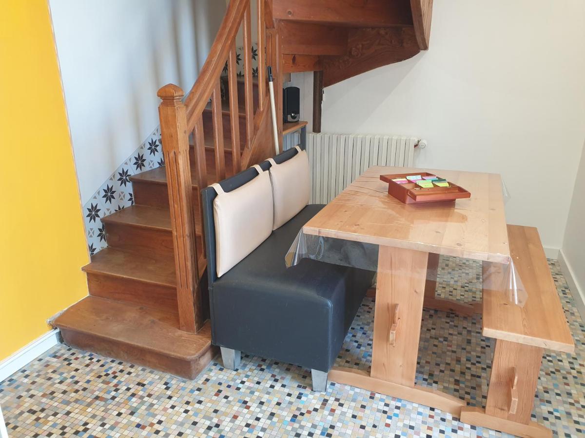 Vakantiehuis Atypique Avec Jacuzzi
